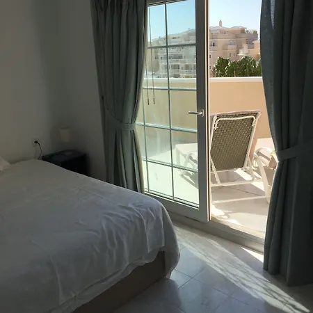 Διαμέρισμα With 3 In Campomar, With Wonderful Sea View, Pool Acce